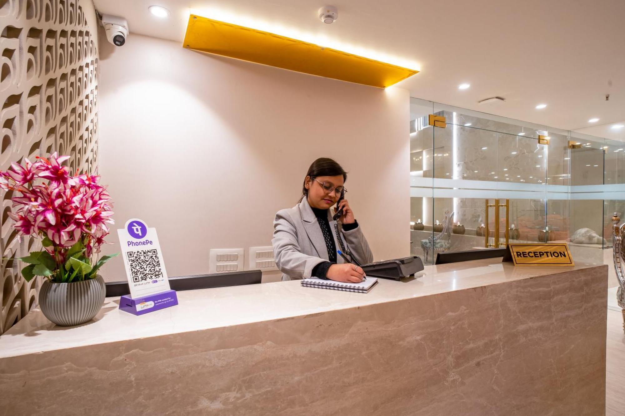 Hotel Ginger Palace Delhi Airport New Delhi Buitenkant foto