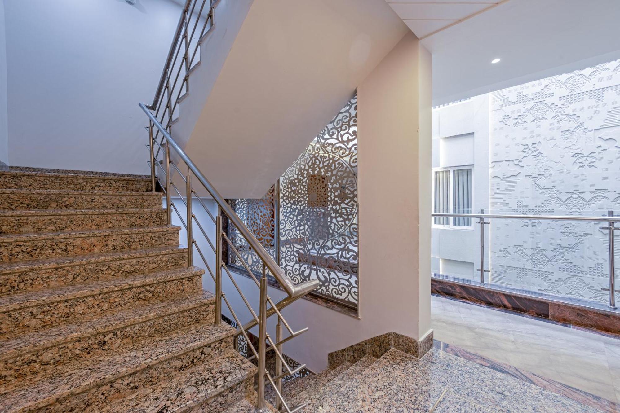 Hotel Ginger Palace Delhi Airport New Delhi Buitenkant foto